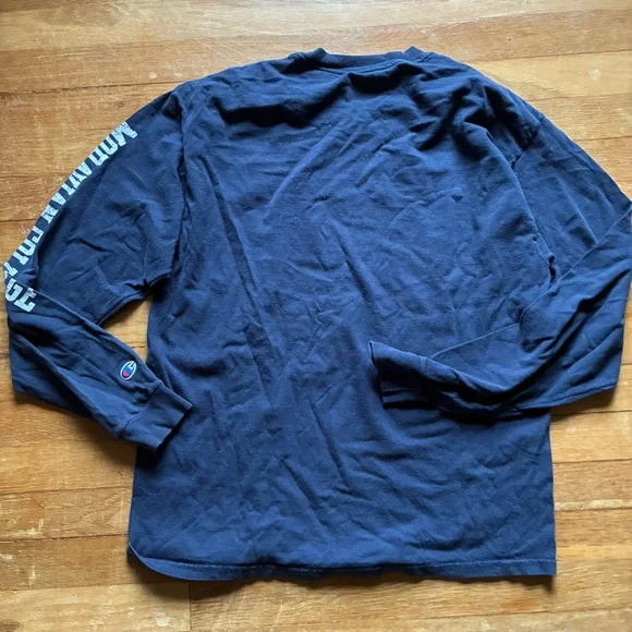 Moravian College Vintage Distressed Champion Navy Long Sleeve Tee - Picture 2 of 2